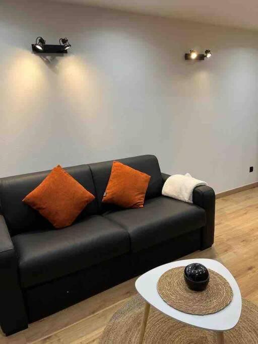 Escale Studio 21M Aeroport Cdg Parc Expo Asterix Gonesse Zewnętrze zdjęcie